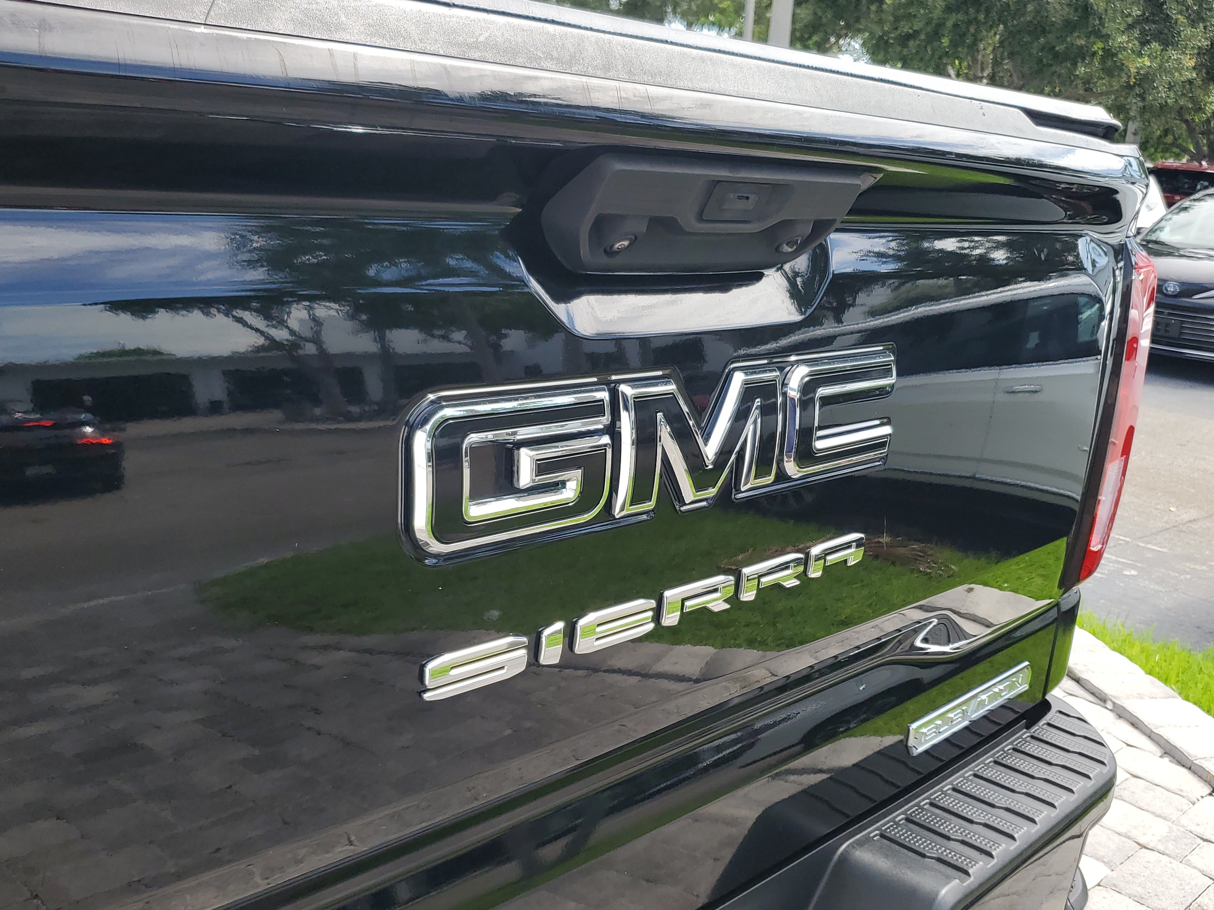 Used 2023 GMC Sierra 1500 Elevation AWD/4WD image 10