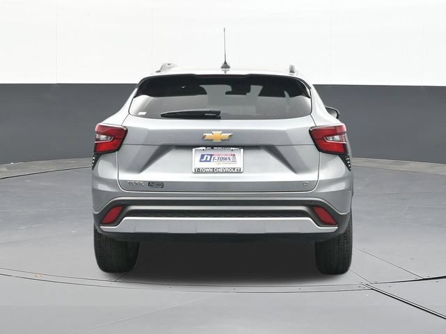Used 2024 Chevrolet Trax LT w/ Driver Confidence Package FWD image 13