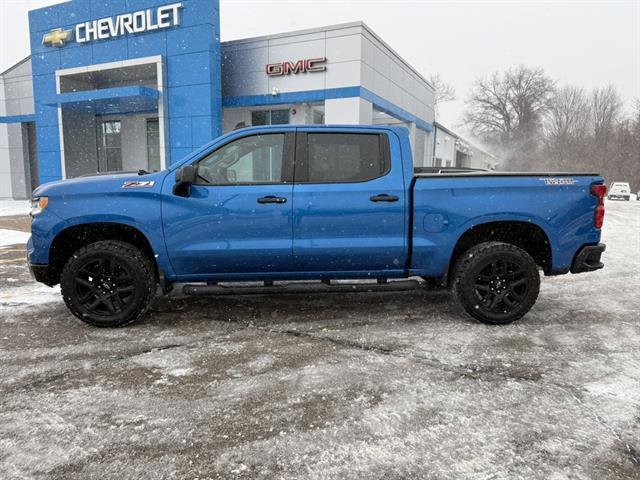 Used 2022 Chevrolet Silverado 1500 LT Trail Boss w/ Convenience Package II image 3
