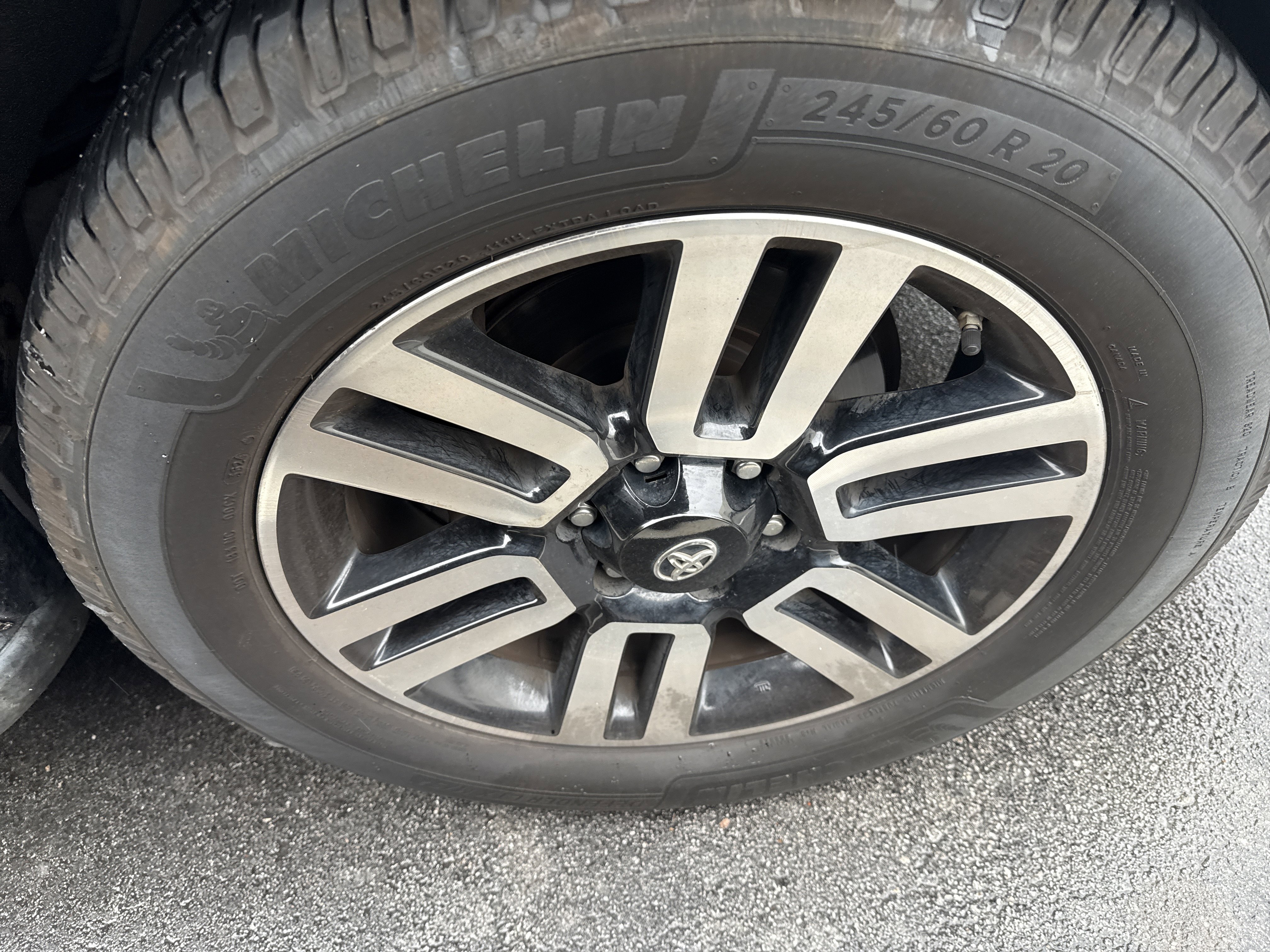 Used 2016 Toyota 4Runner Limited AWD/4WD image 9