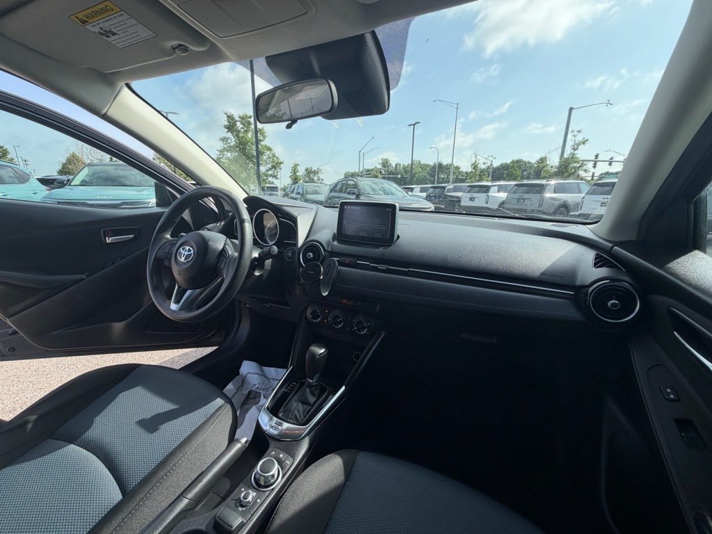 Used 2018 Toyota Yaris iA FWD image 8