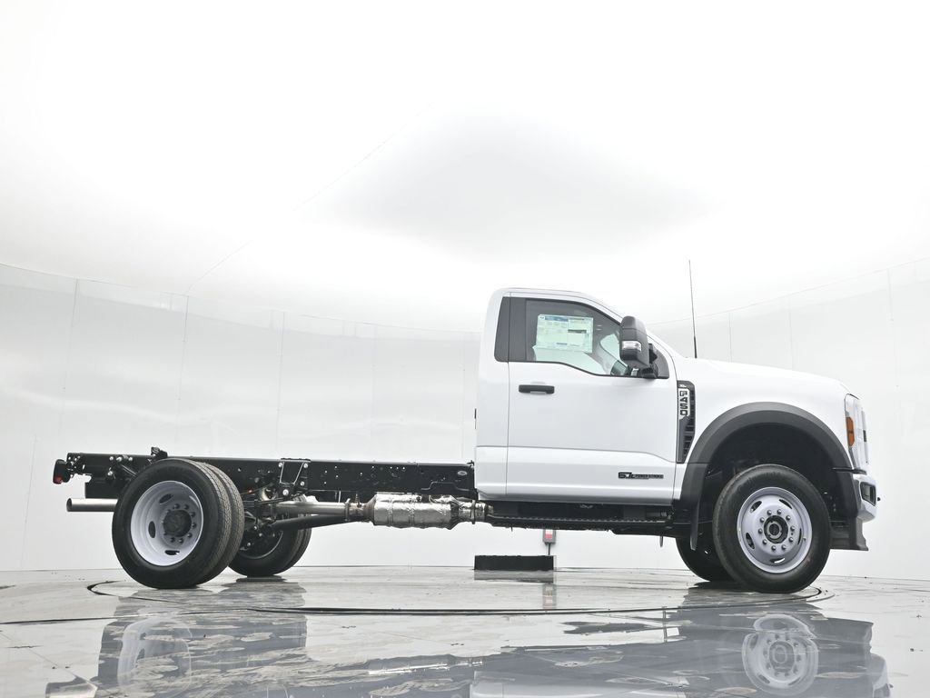 New 2024 Ford F450 XL w/ XL Chrome Package image 29