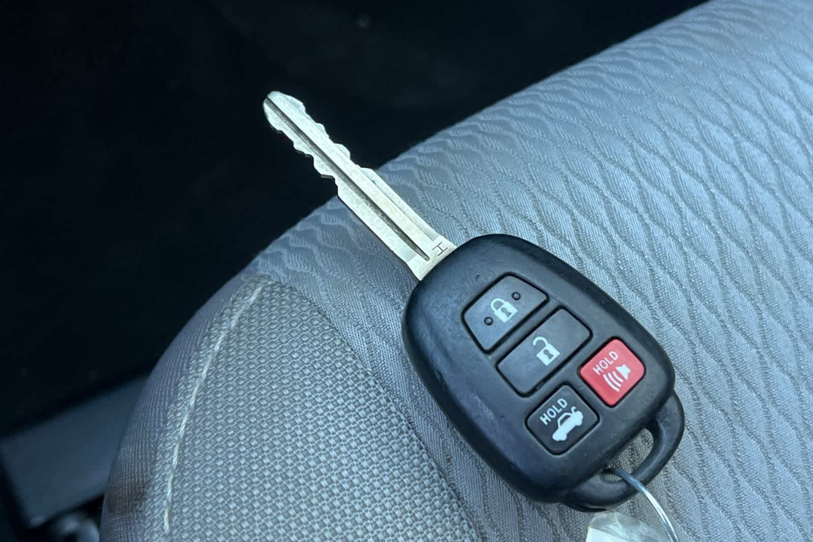 Used 2016 Toyota Corolla LE FWD image 24