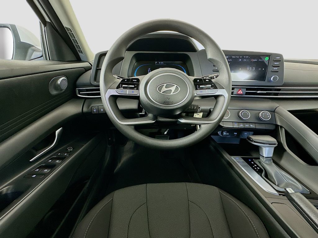 New 2026 Hyundai Elantra SE w/ Cargo Package FWD image 17