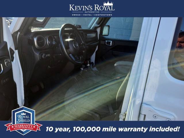 Used 2022 Jeep Gladiator Sport AWD/4WD image 10