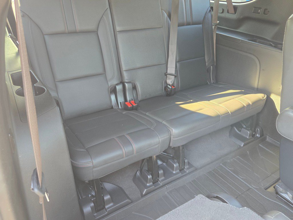 Certified 2021 Chevrolet Suburban RST w/ Luxury Package AWD/4WD image 12