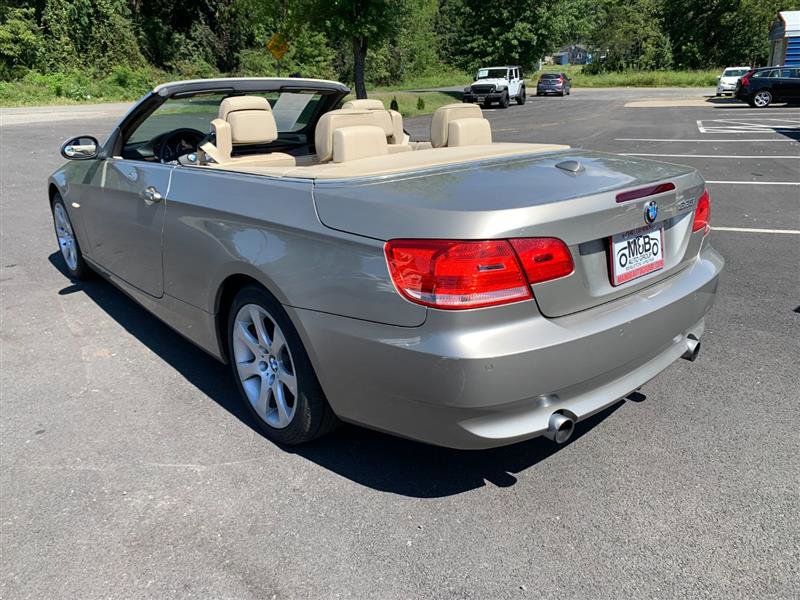 Used 2009 BMW 335i Convertible image 7