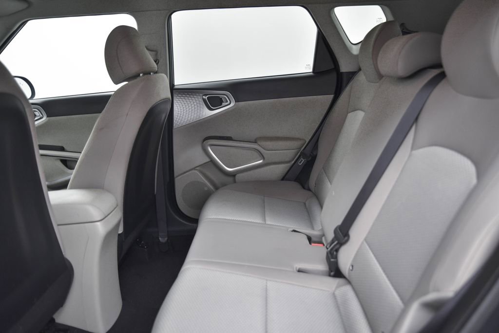 Used 2022 Kia Soul LX w/ Technology Package image 12
