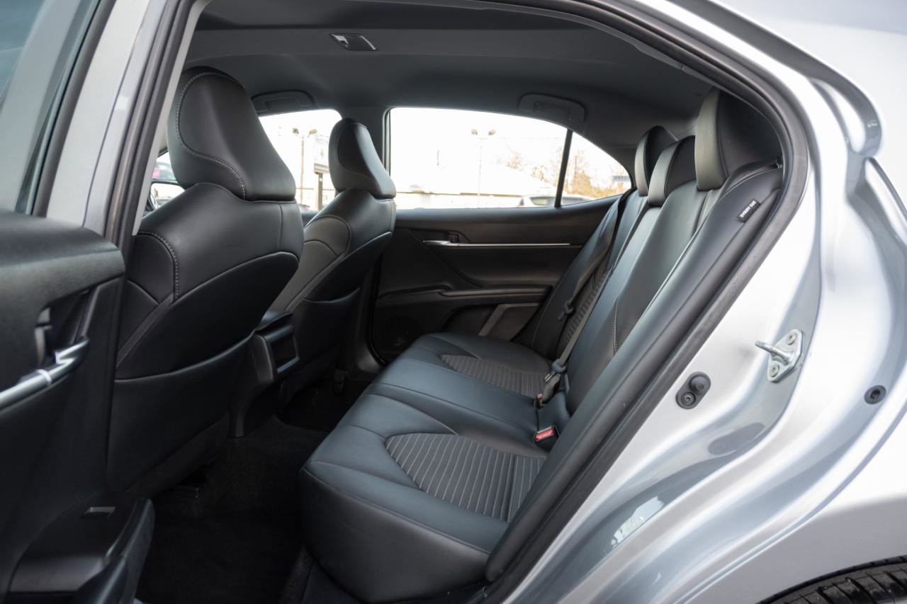 Used 2024 Toyota Camry SE image 17