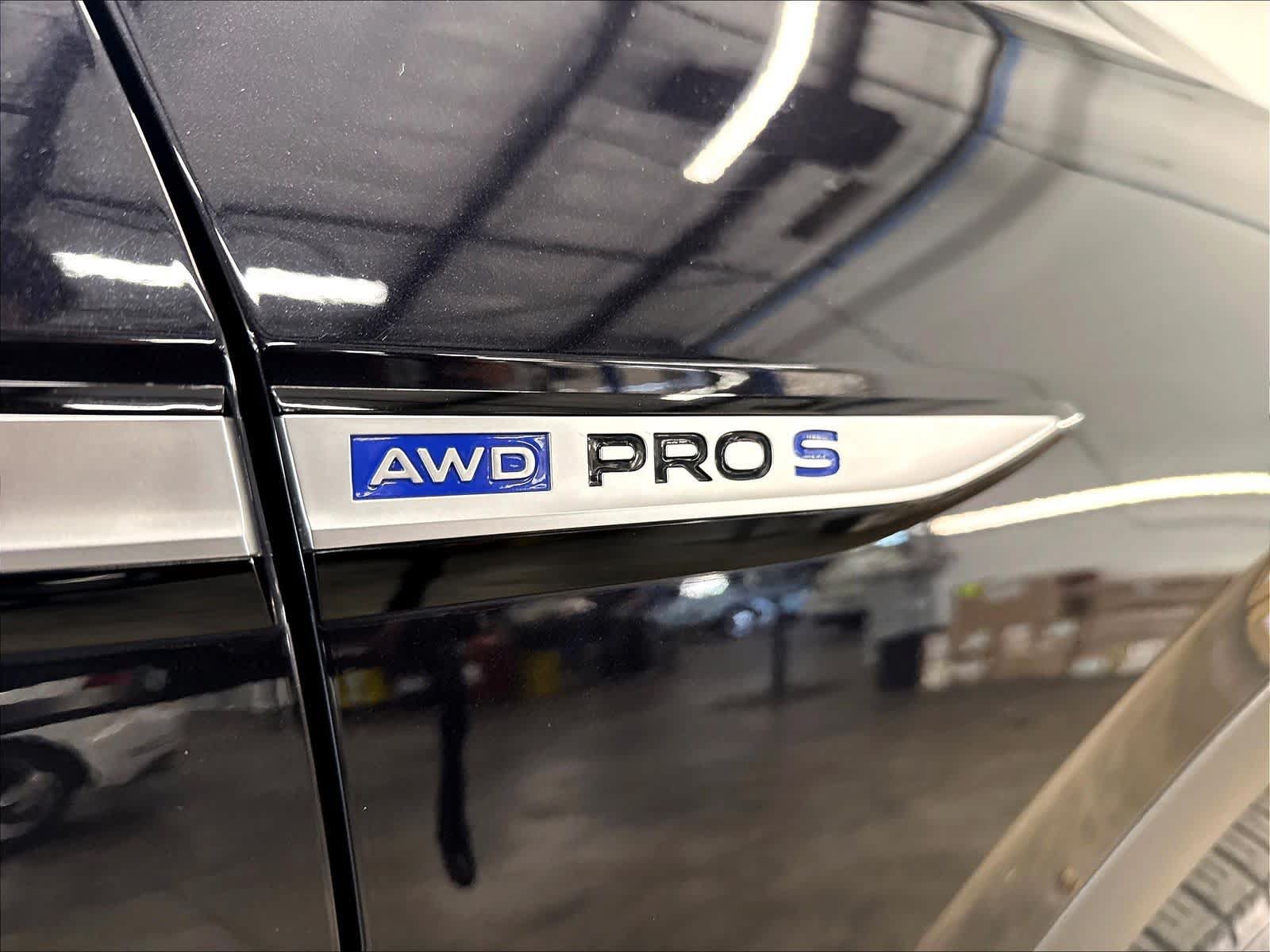 Used 2023 Volkswagen ID.4 Pro S Plus AWD/4WD image 27