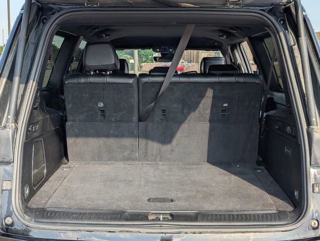 Used 2024 Jeep Wagoneer L Series II RWD image 29