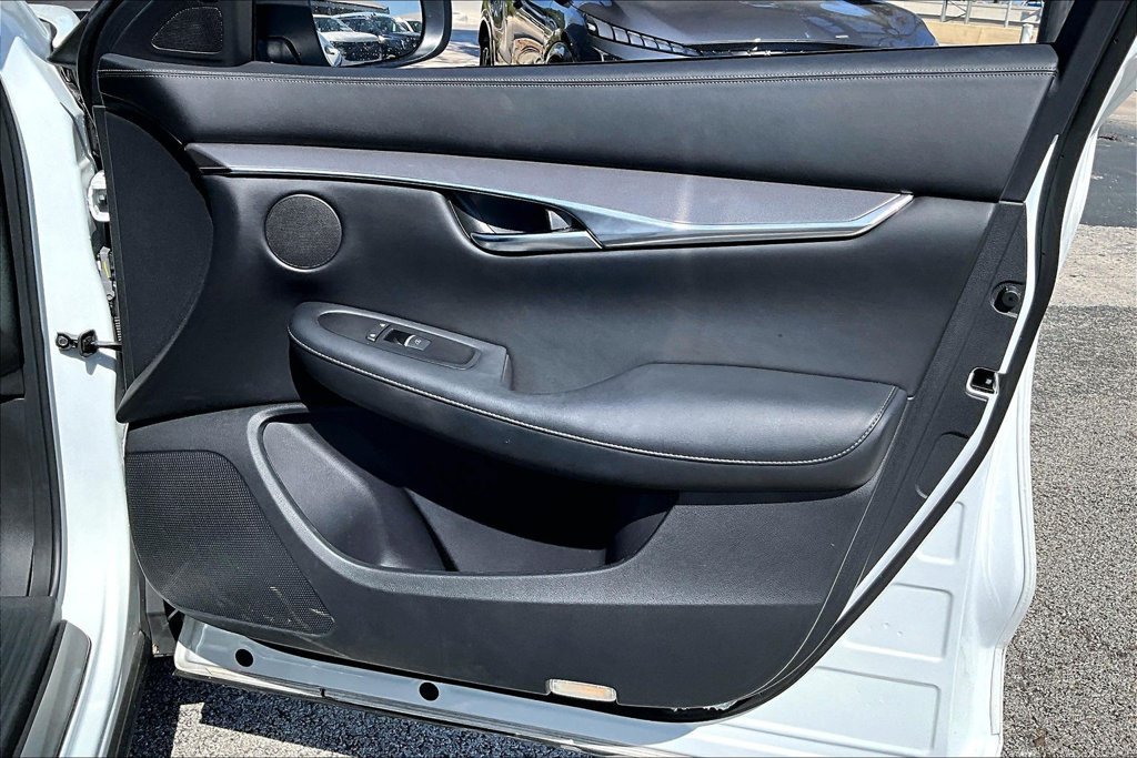 Used 2023 INFINITI QX50 Luxe FWD image 22
