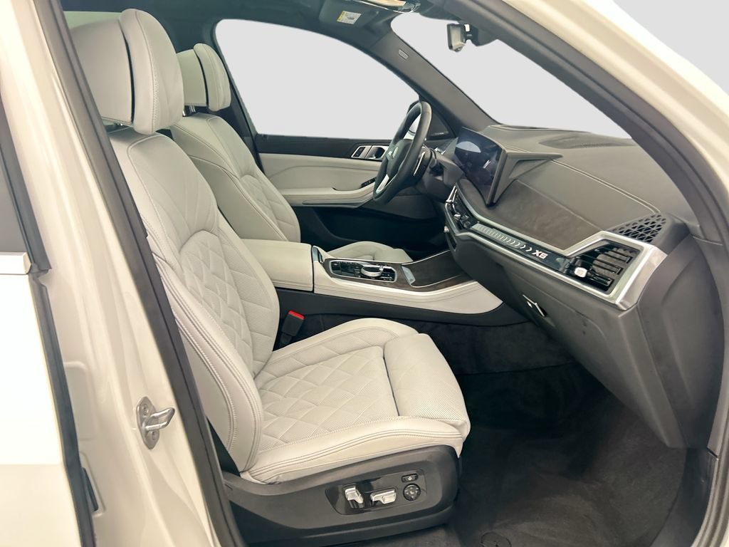 Certified 2024 BMW X5 xDrive40i w/ Premium Package AWD/4WD image 19