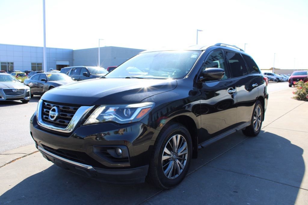 Used 2018 Nissan Pathfinder SL w/ Cargo Package image 3