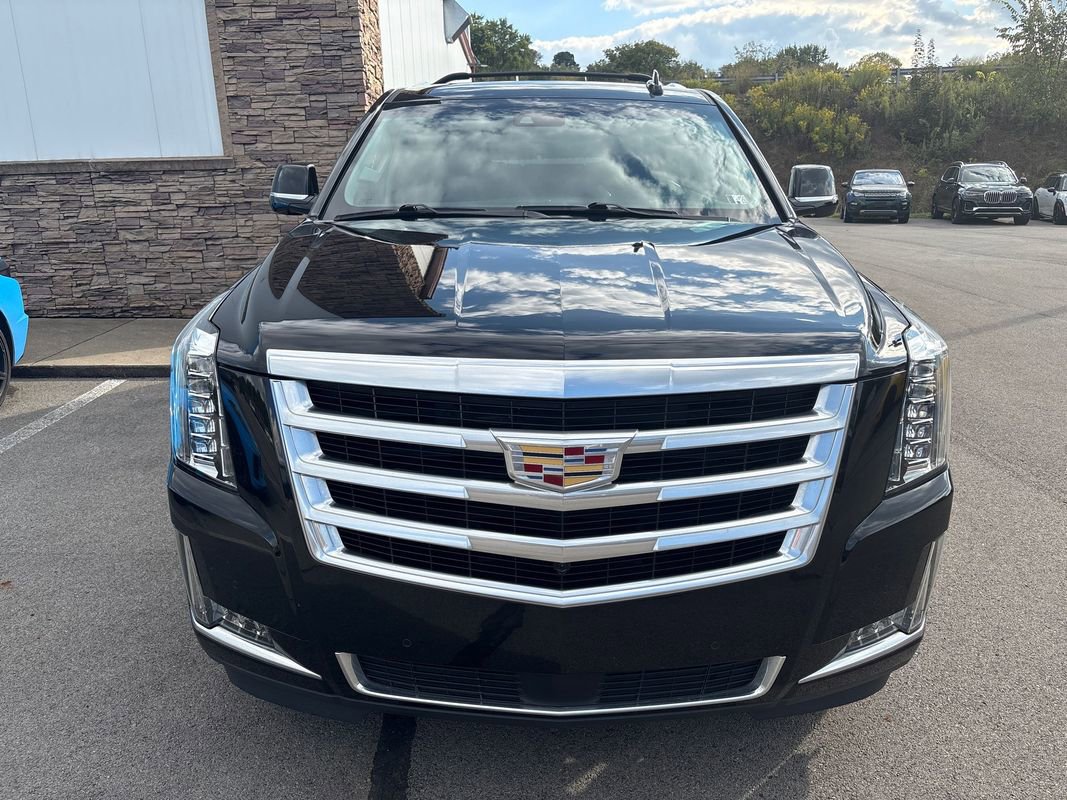 Used 2019 Cadillac Escalade ESV Premium Luxury image 5