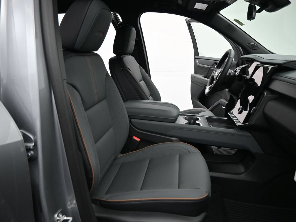 New 2026 GMC Acadia AT4 w/ LPO, Adventure Package AWD/4WD image 25