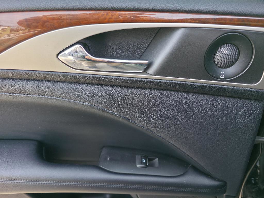 Used 2018 Lincoln MKZ Reserve w/ Magnetic Appearance Package image 27