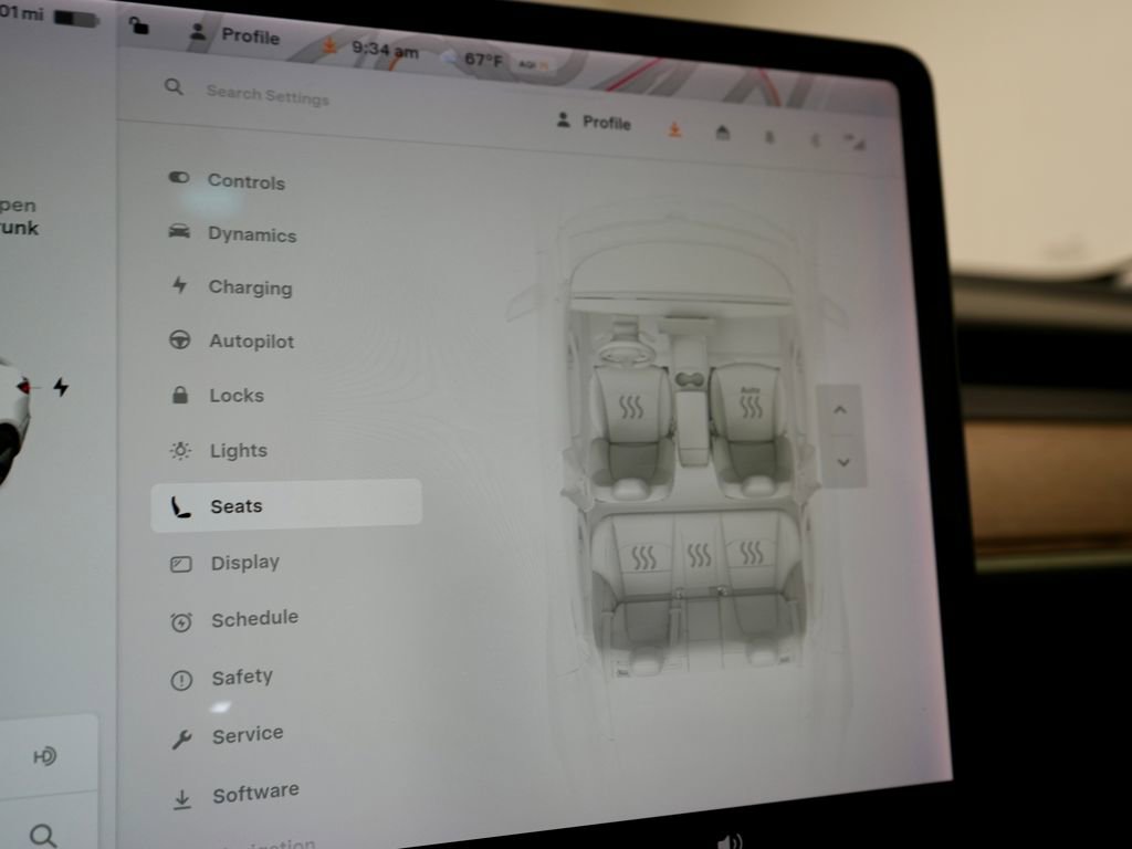 Used 2021 Tesla Model 3 Standard Range Plus image 23