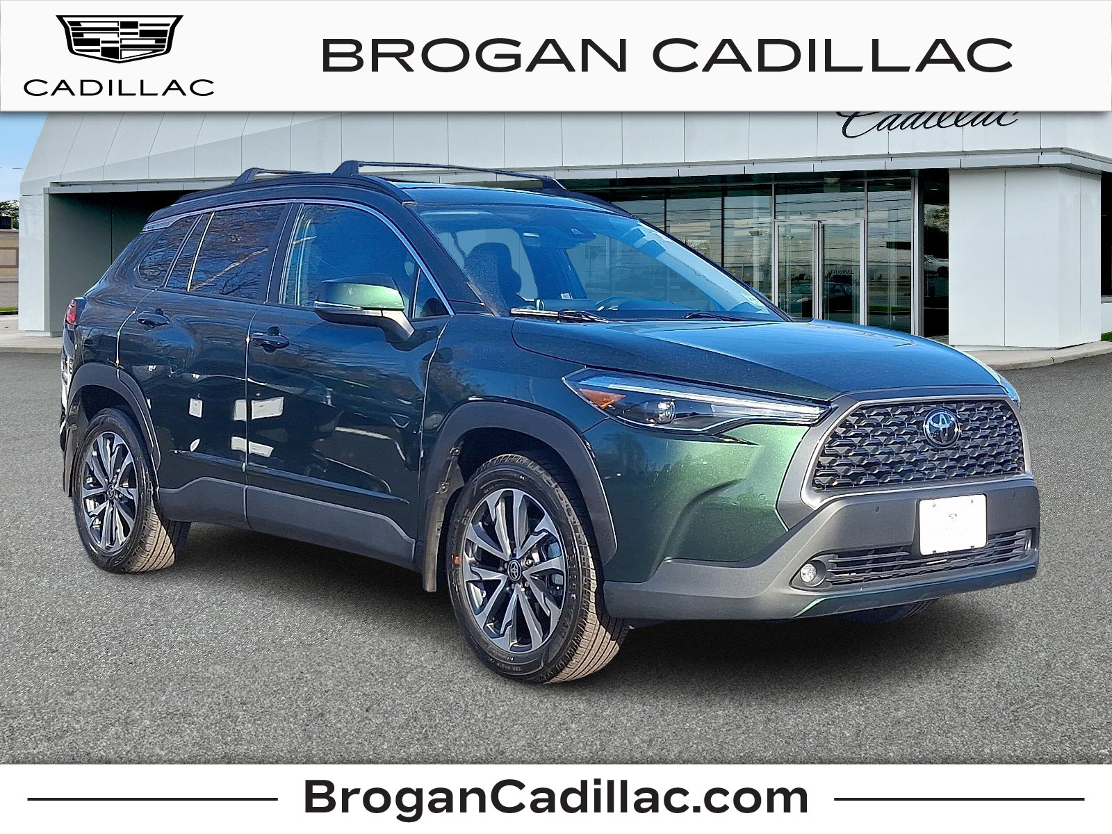 Used 2022 Toyota Corolla Cross XLE w/ Convenience Package