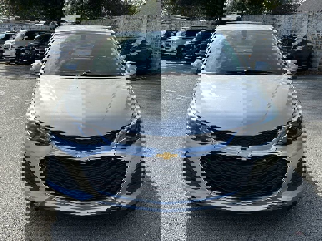 Used 2019 Chevrolet Cruze LT w/ Convenience Package image 3