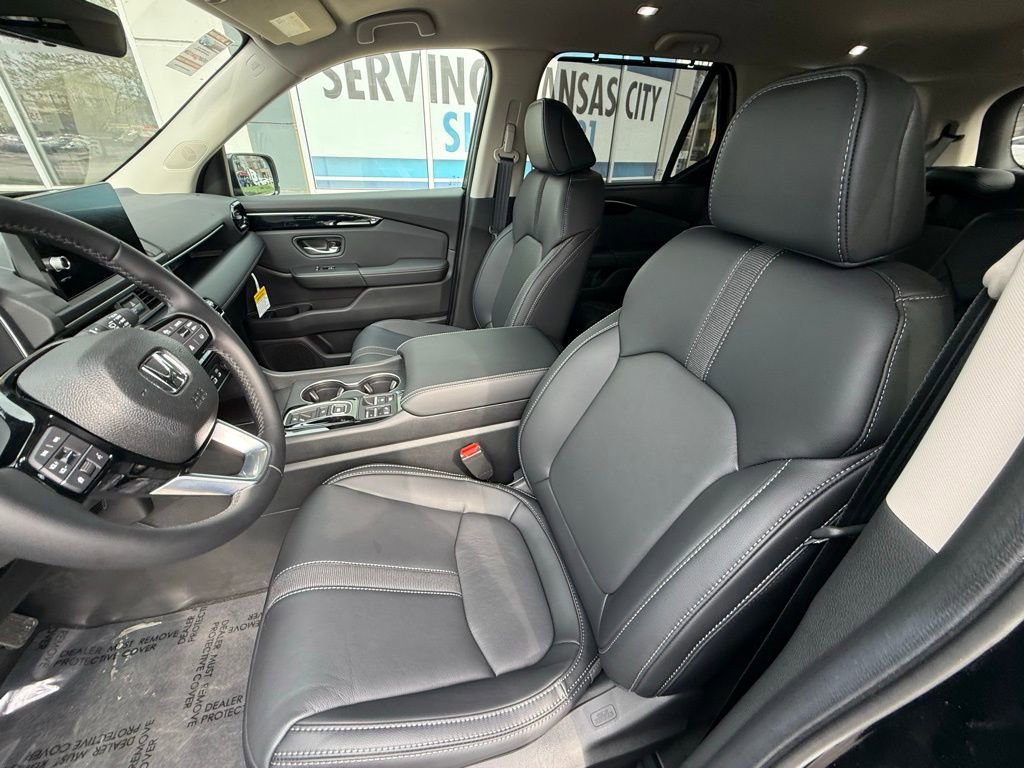 Used 2025 Honda Pilot EX-L image 7