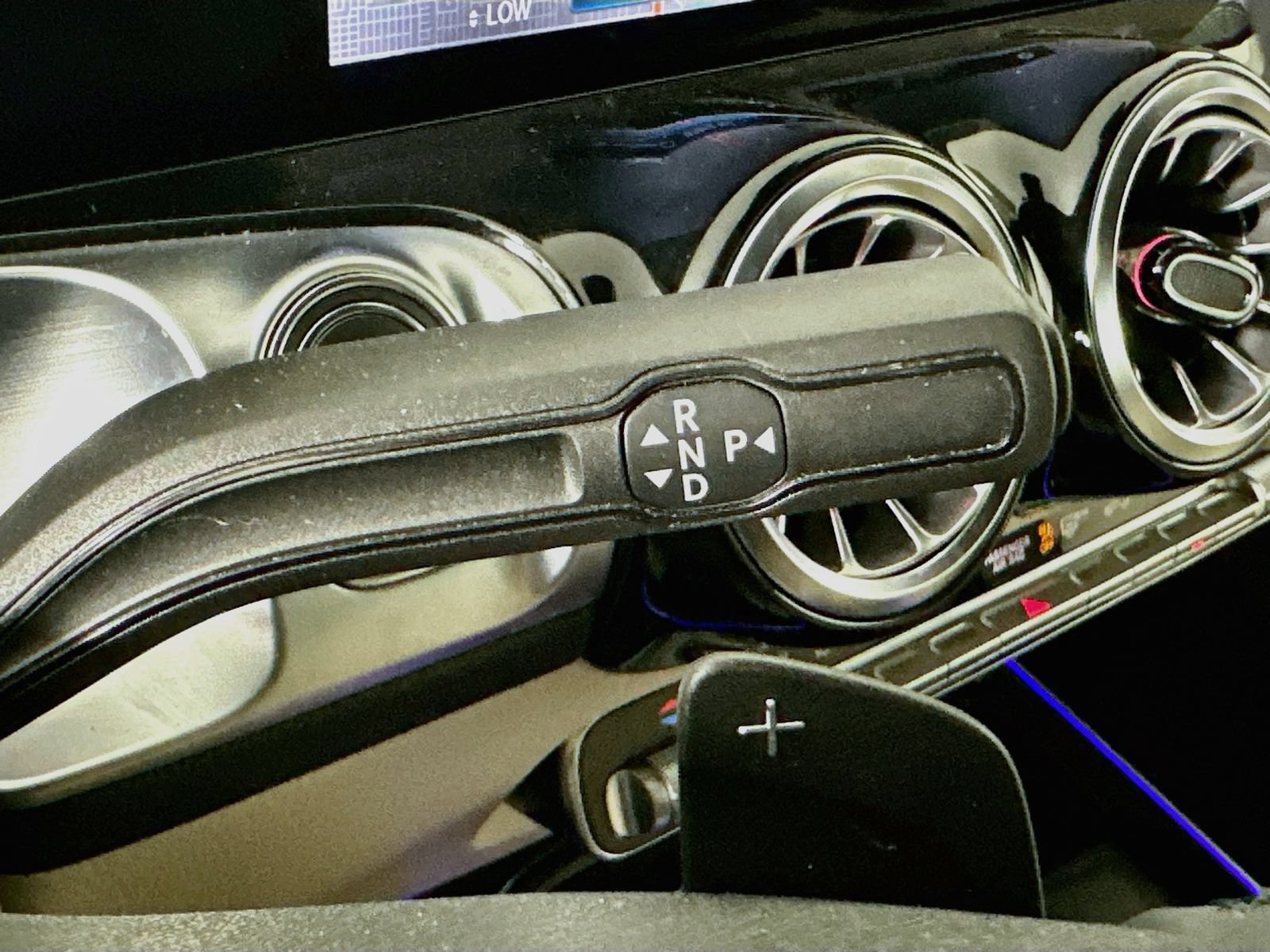 Used 2023 Mercedes-Benz EQB 300 4MATIC w/ Exclusive Package image 17