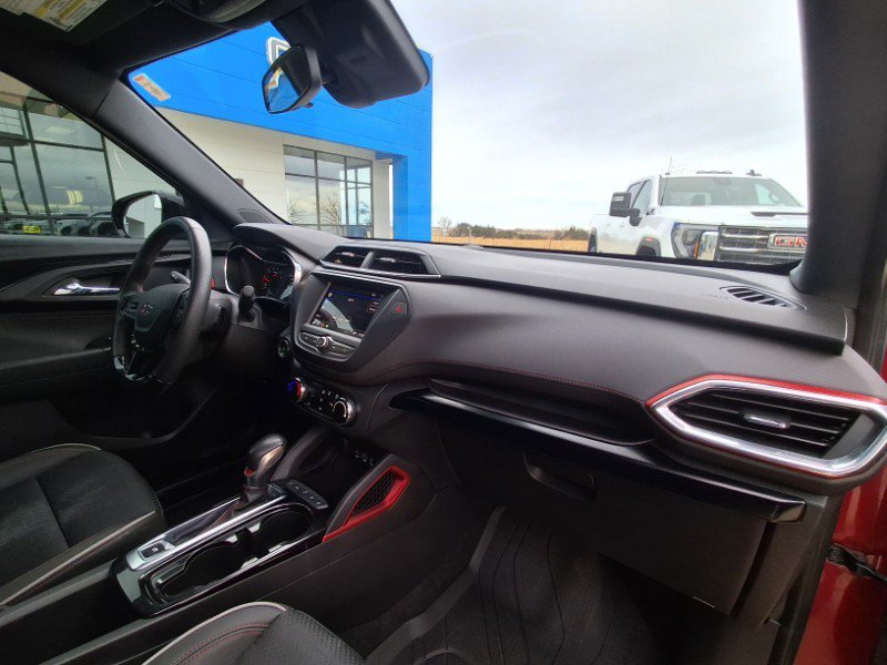 Used 2022 Chevrolet TrailBlazer RS FWD image 14