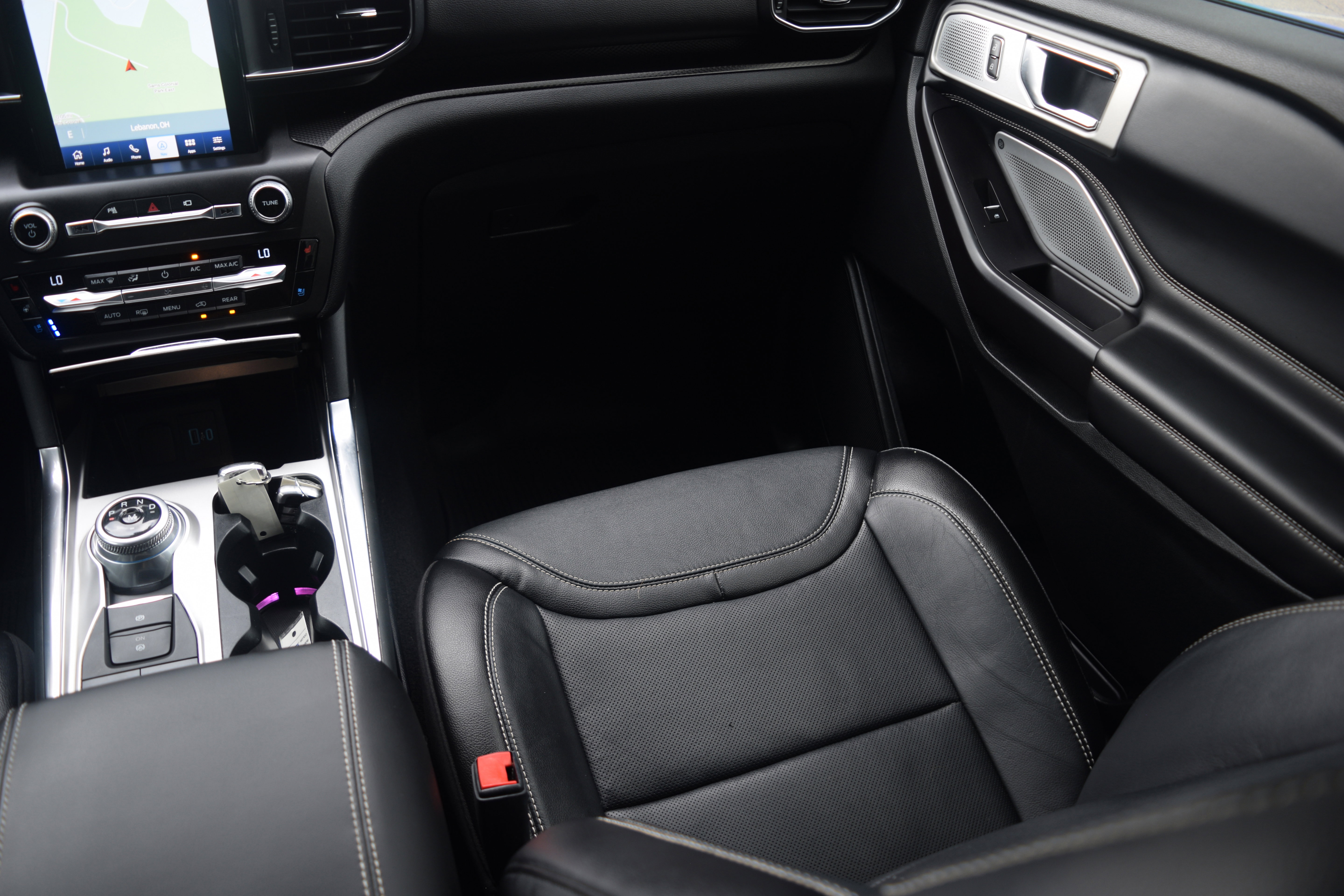 Used 2020 Ford Explorer ST w/ Premium Technology Package image 14