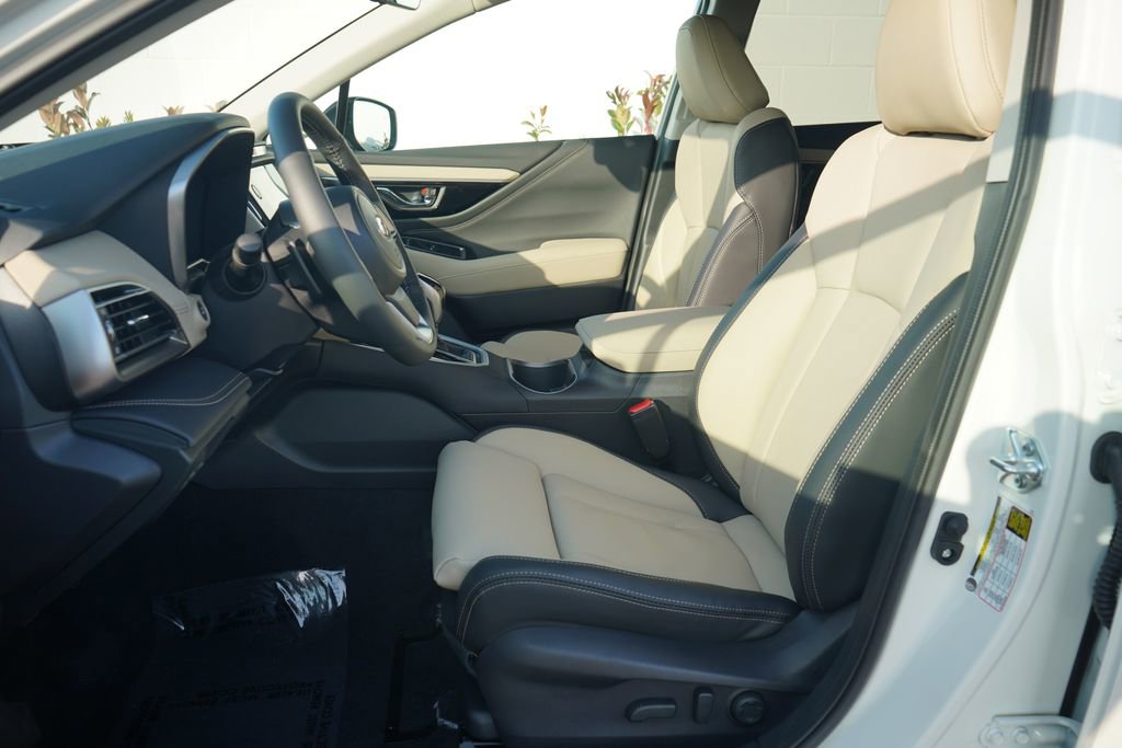 Used 2025 Subaru Outback Limited AWD/4WD image 6