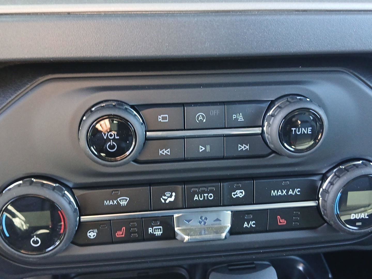 New 2026 Ford Bronco Outer Banks image 13