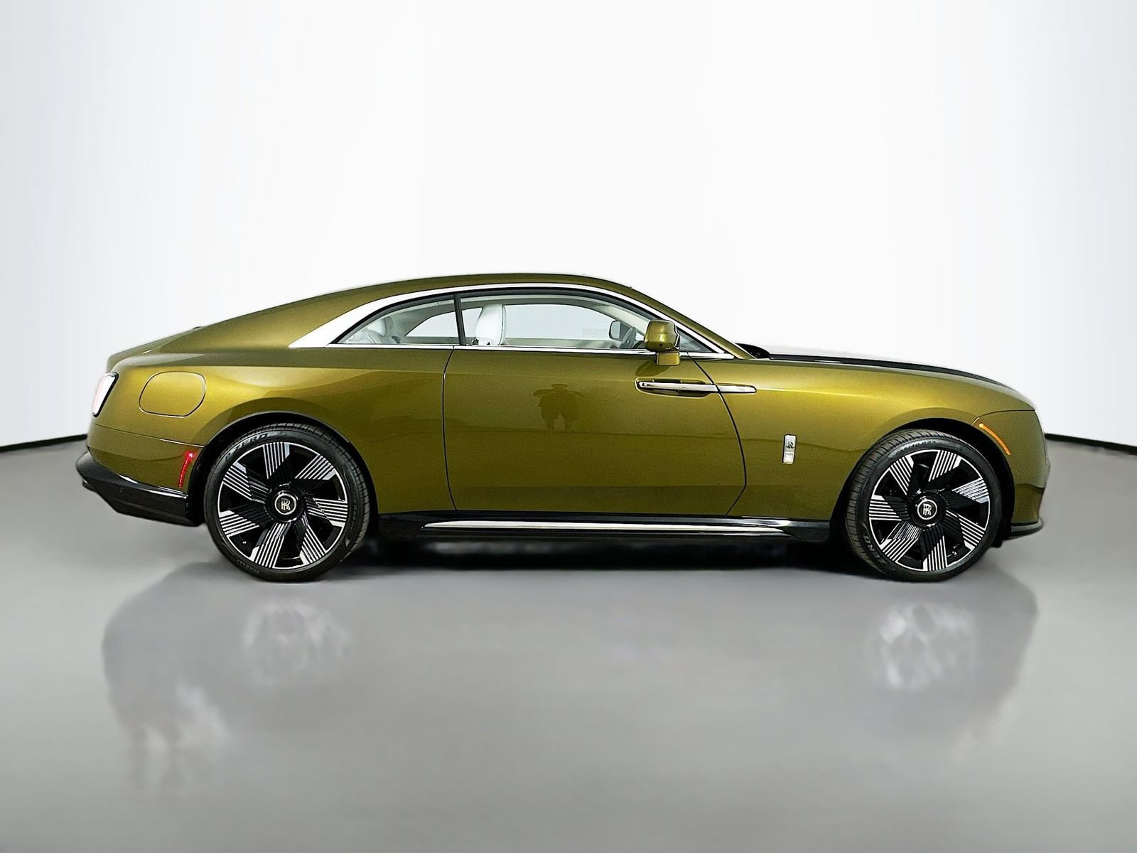 Used 2024 Rolls-Royce Spectre w/ Leather Finishing Pack AWD/4WD image 5