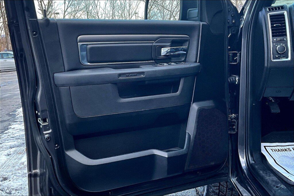 Used 2022 RAM 1500 Classic Warlock image 12