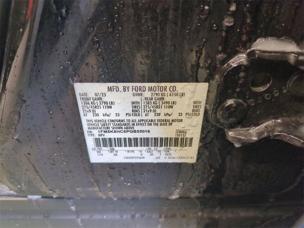 Used 2023 Ford Explorer Platinum w/ Technology Package image 41