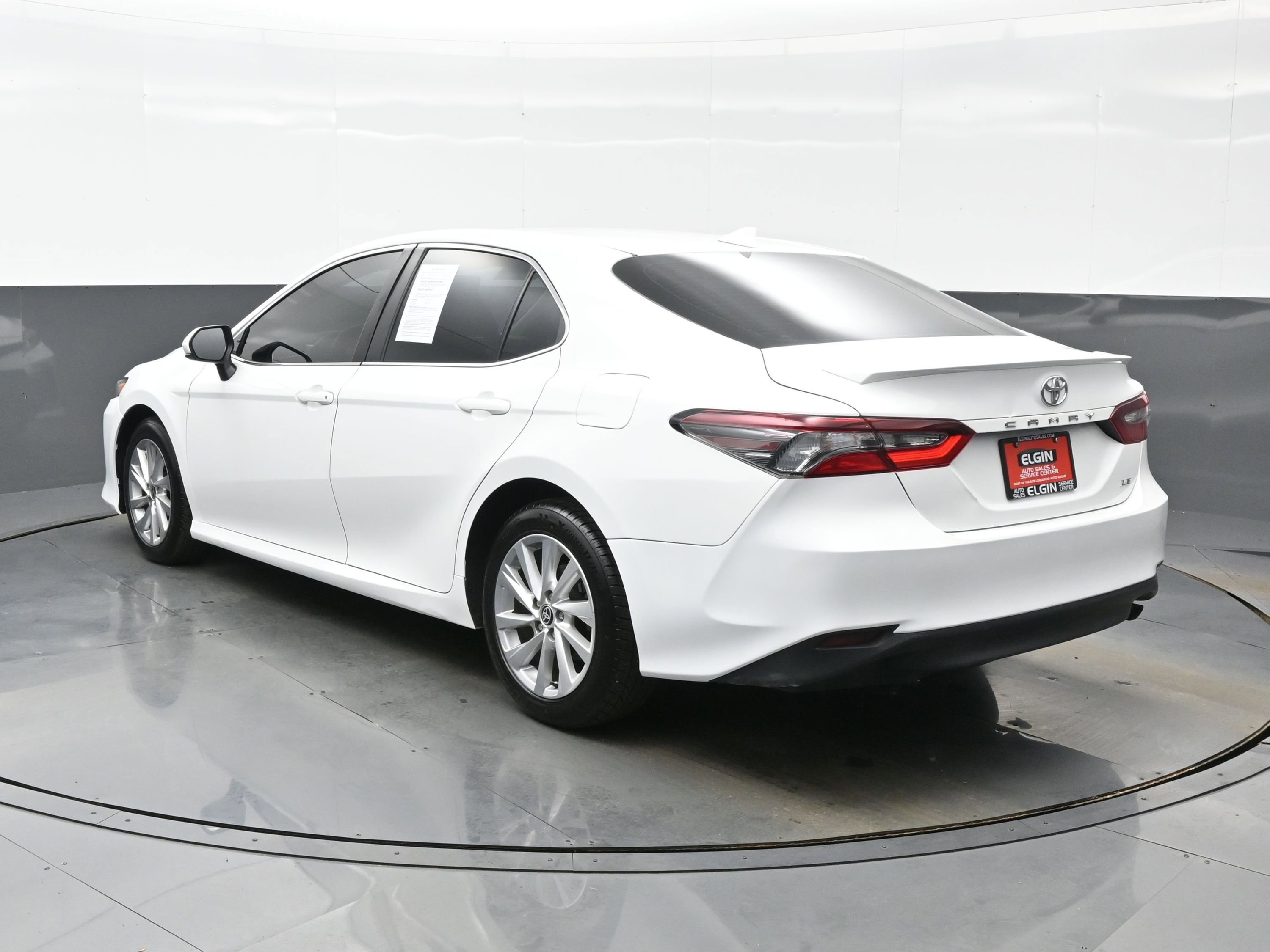 Used 2023 Toyota Camry LE image 4
