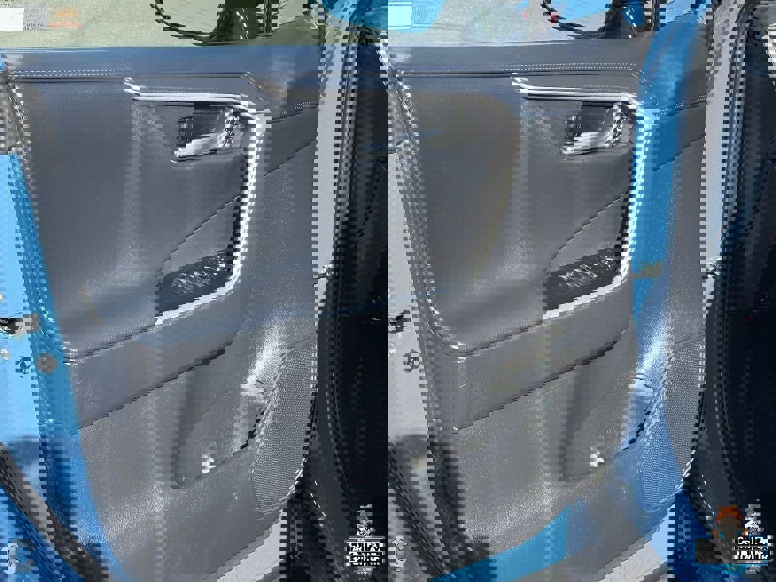 Used 2024 Toyota RAV4 XSE w/ Advanced Technology Package image 15