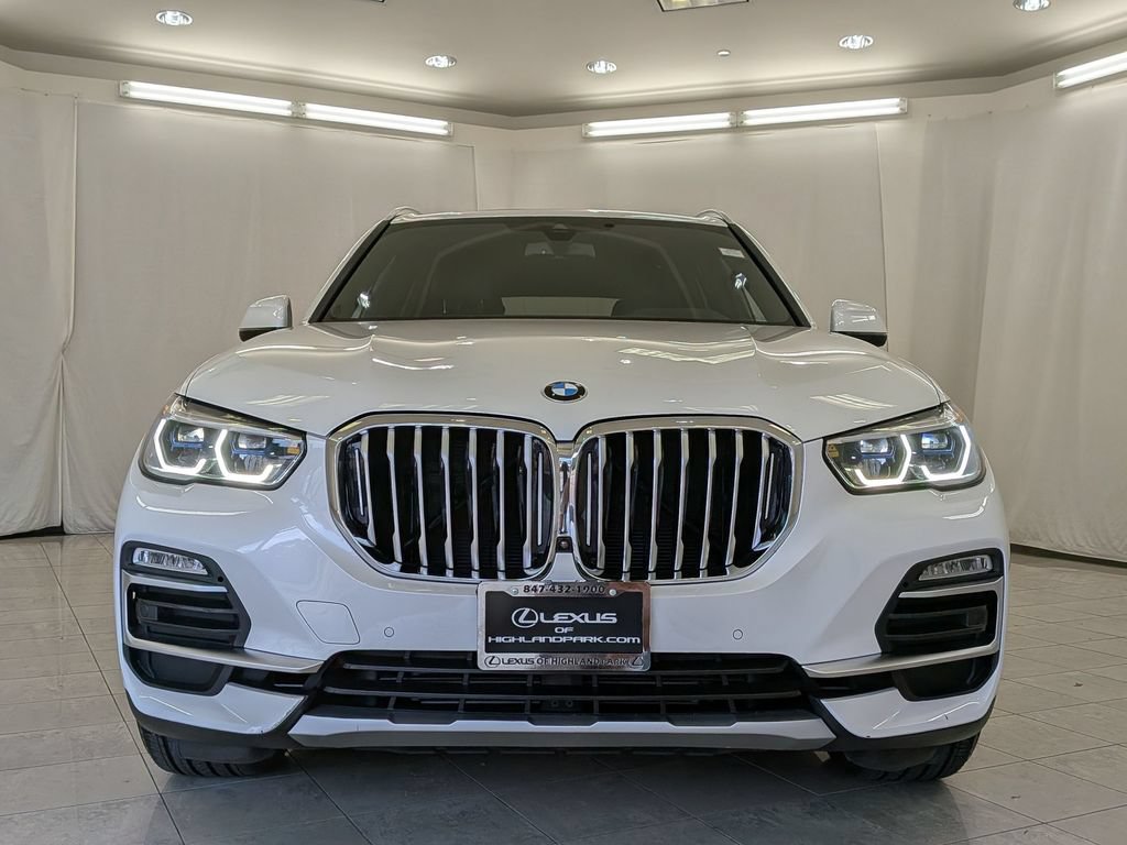 Used 2021 BMW X5 xDrive40i w/ Executive Package AWD/4WD image 3
