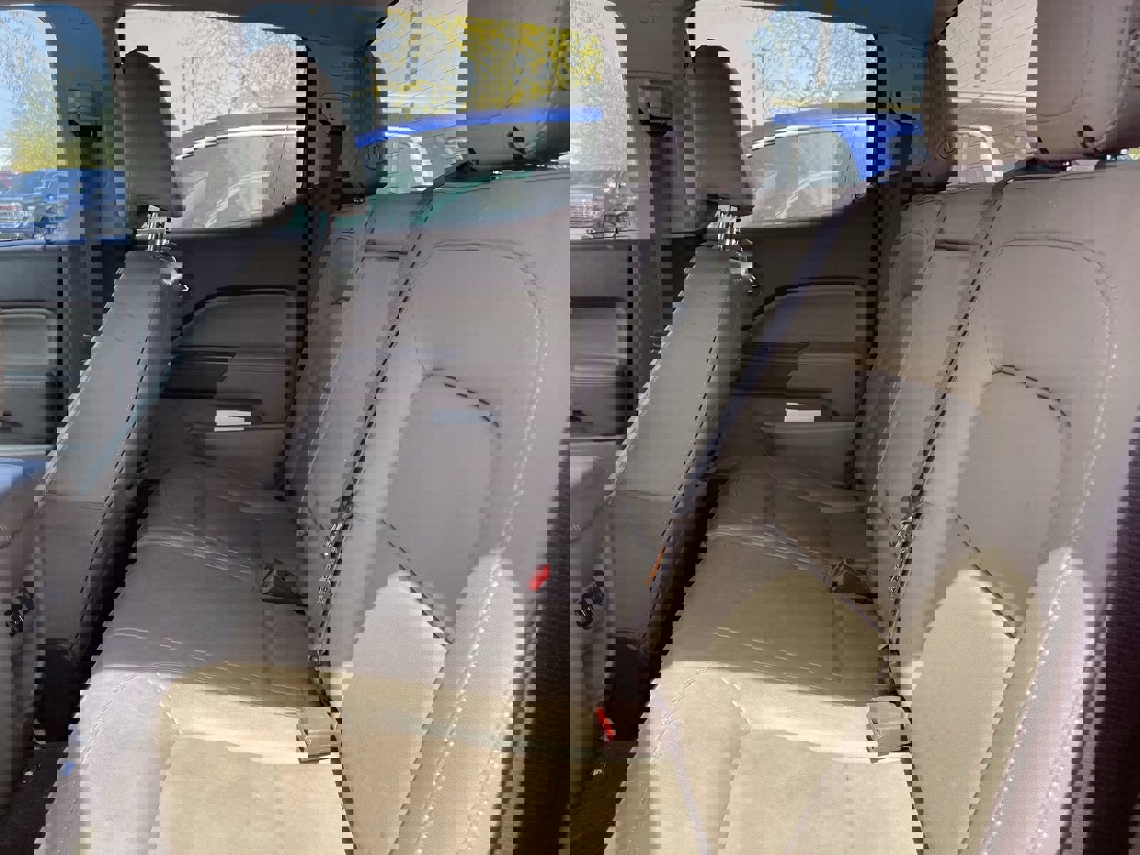 Used 2015 GMC Canyon SLT image 8