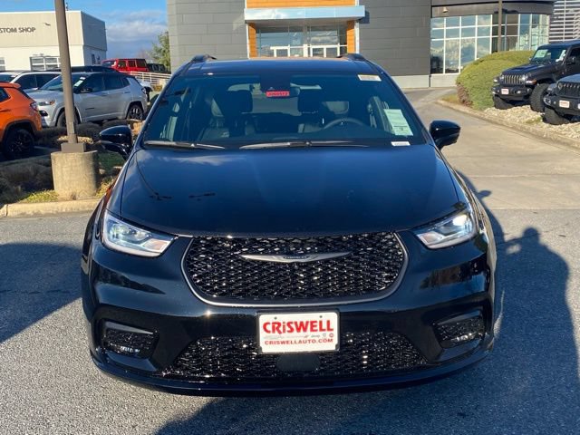 New 2026 Chrysler Pacifica Select w/ S Appearance Package FWD image 10