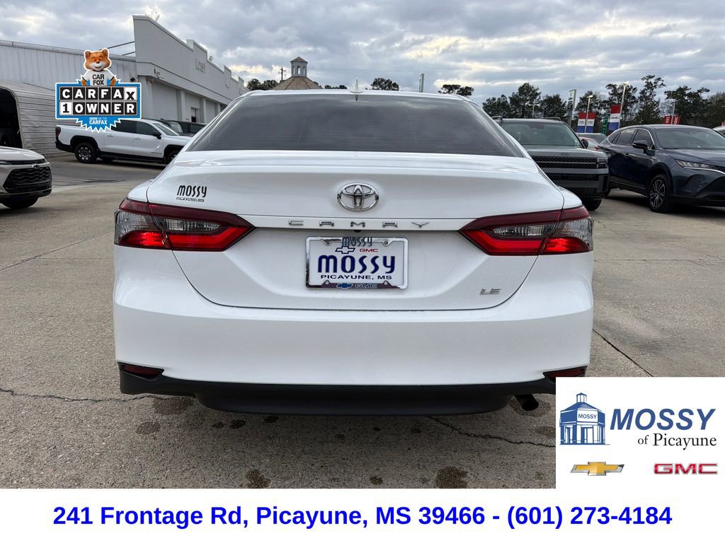 Used 2024 Toyota Camry LE image 4