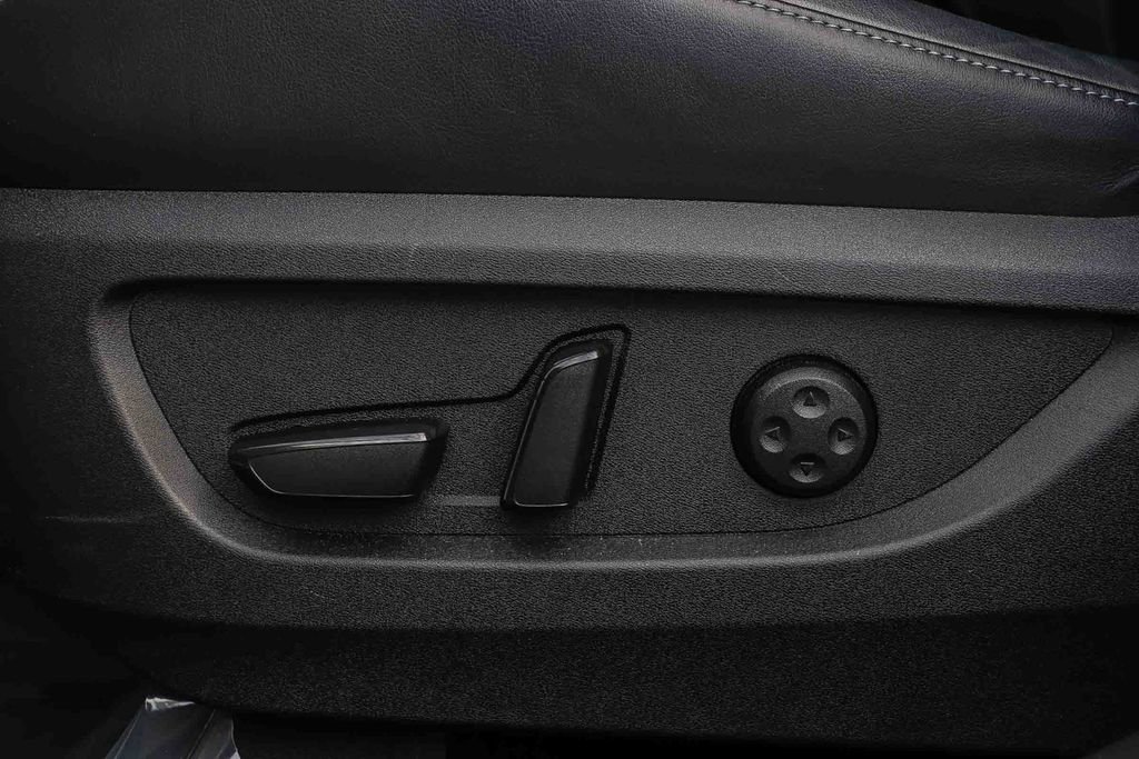 Used 2022 INFINITI QX50 Luxe w/ Appearance Package image 21