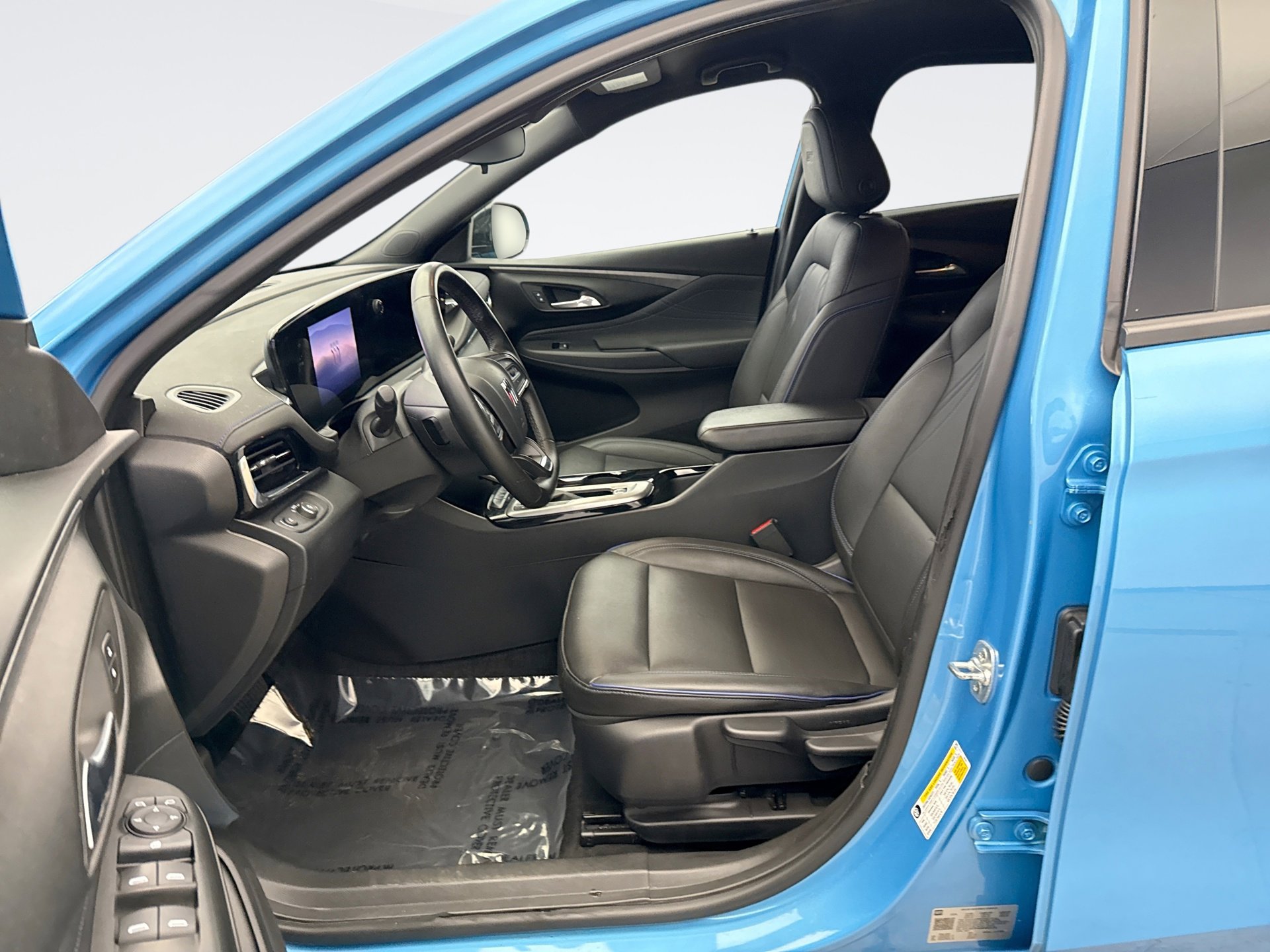 Used 2025 Buick Envista Sport Touring FWD image 10