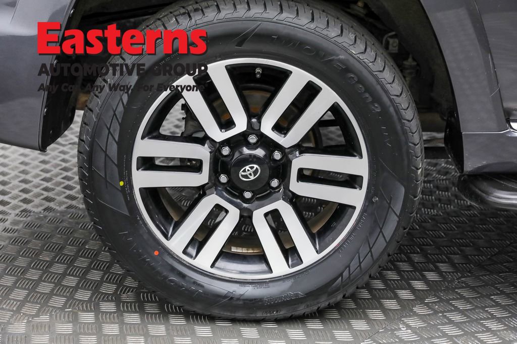 Used 2015 Toyota 4Runner Limited image 94