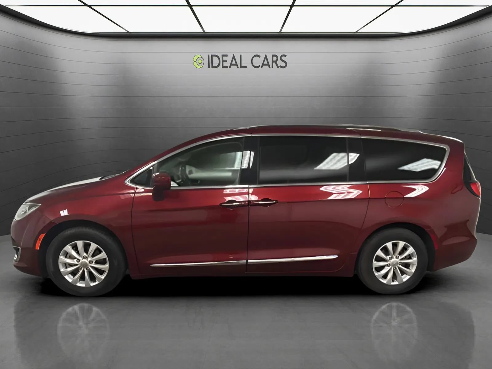 Used 2019 Chrysler Pacifica Touring-L FWD image 8