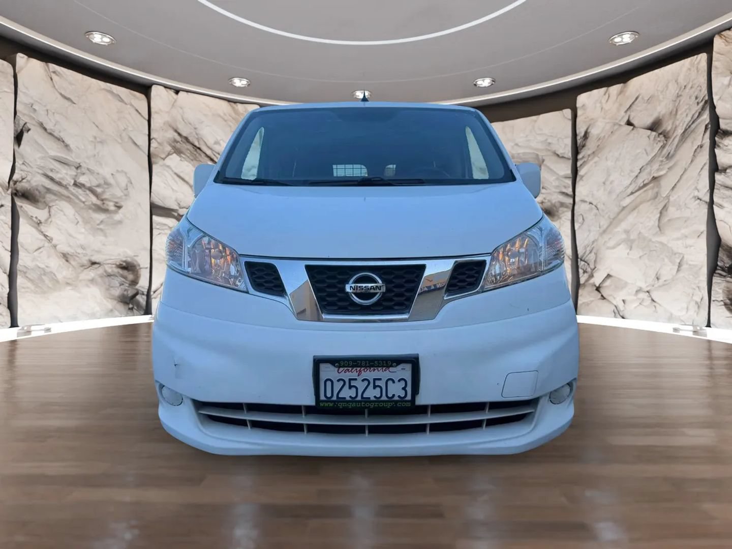 Used 2020 Nissan NV200 SV w/ Back Door Glass Package FWD image 2