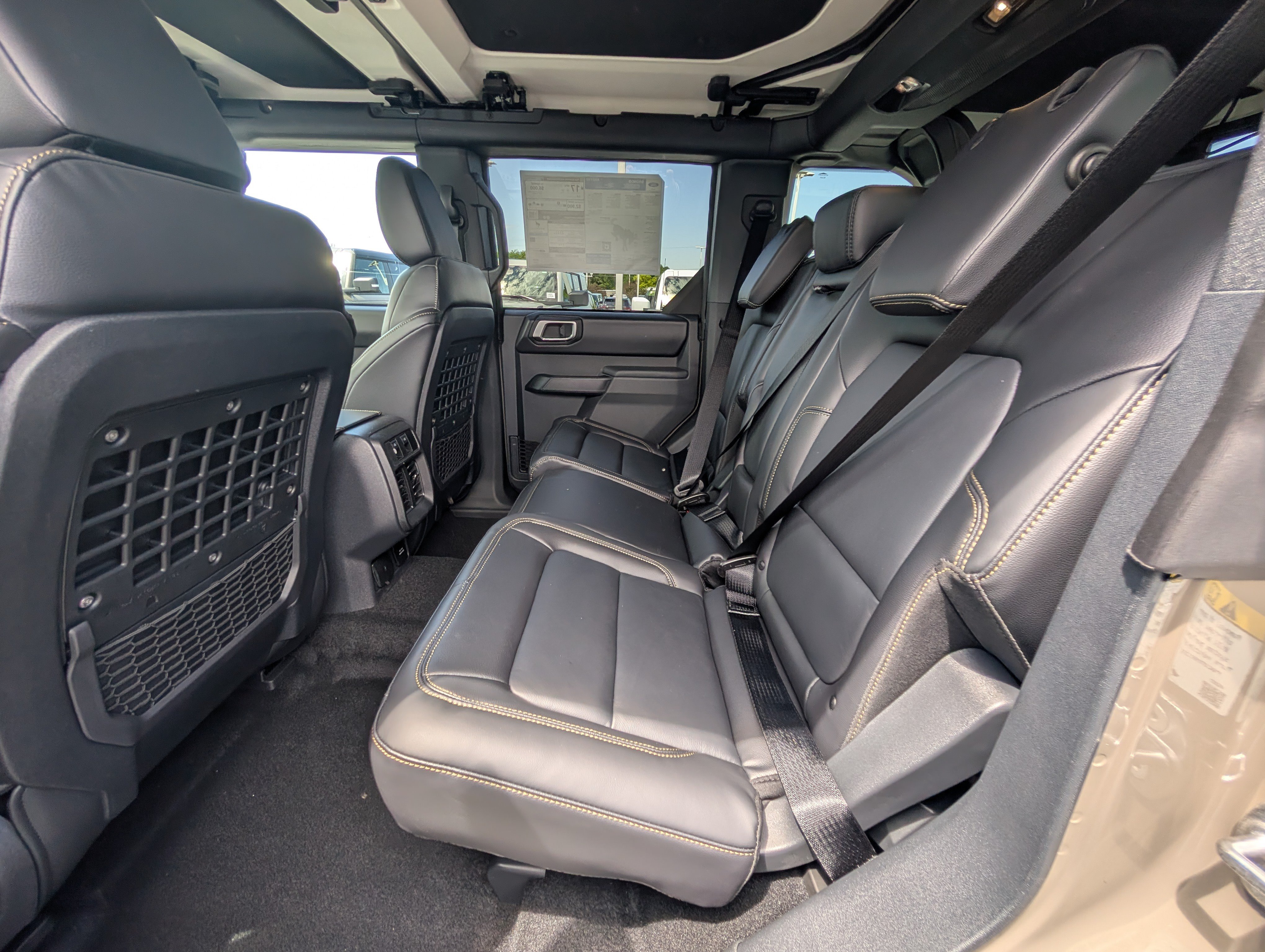 New 2026 Ford Bronco Badlands AWD/4WD image 9