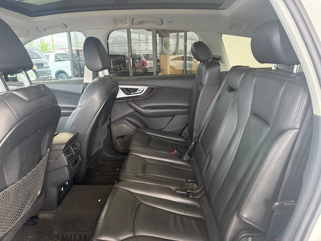 Used 2019 Audi Q7 2.0T Premium Plus AWD/4WD image 14