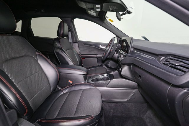 Used 2023 Ford Escape ST-Line w/ Tech Pack #1 image 17