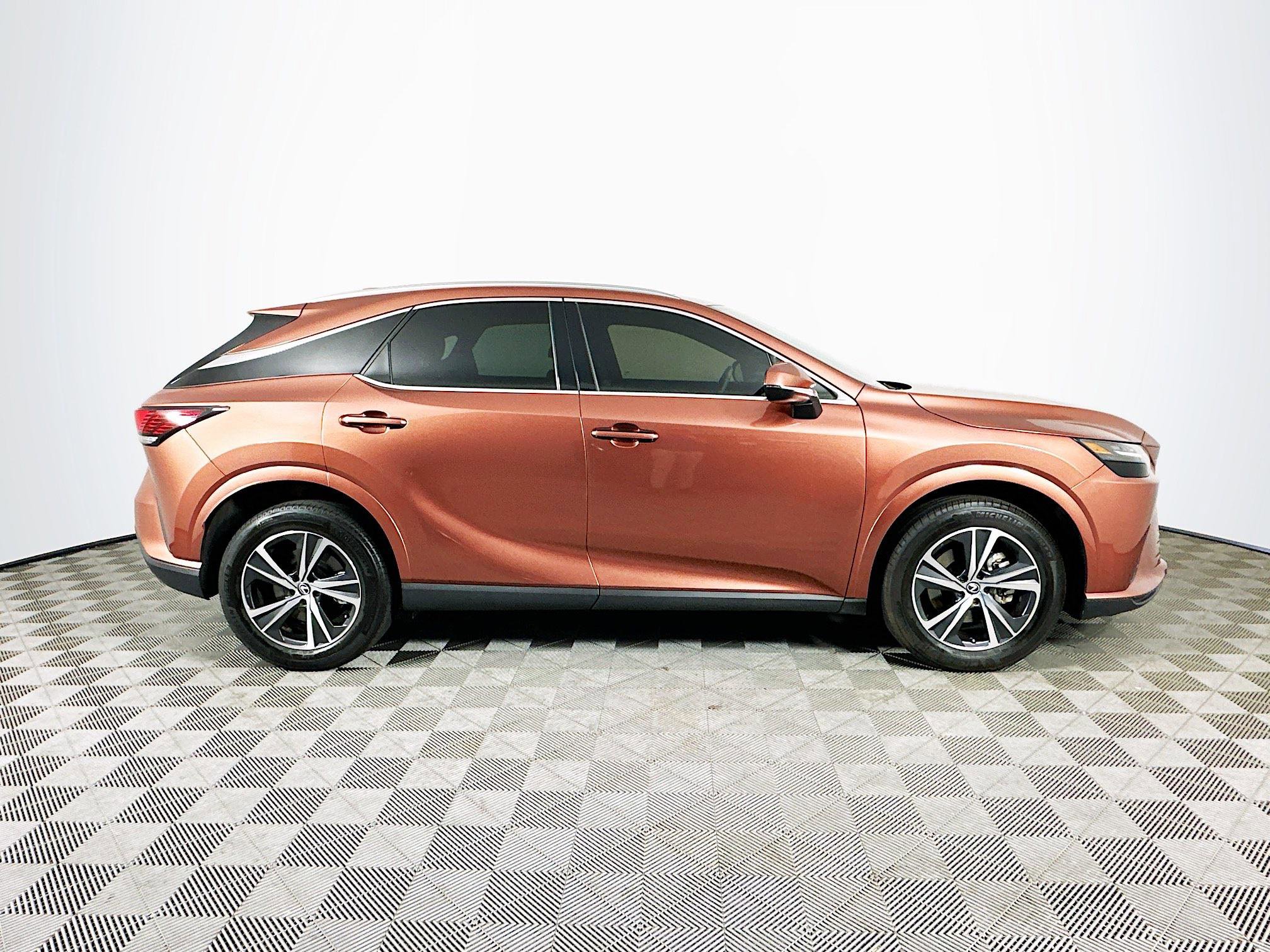 Used 2023 Lexus RX 350 image 8