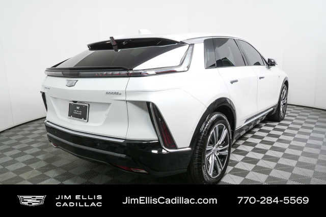 Certified 2024 Cadillac Lyriq Luxury image 3
