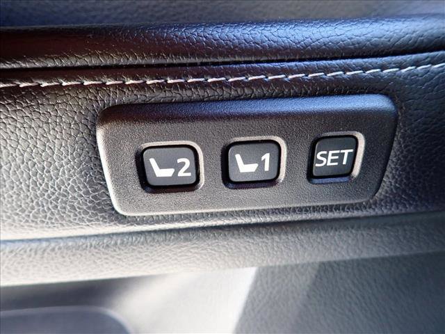 Used 2018 Toyota 4Runner Limited AWD/4WD image 14